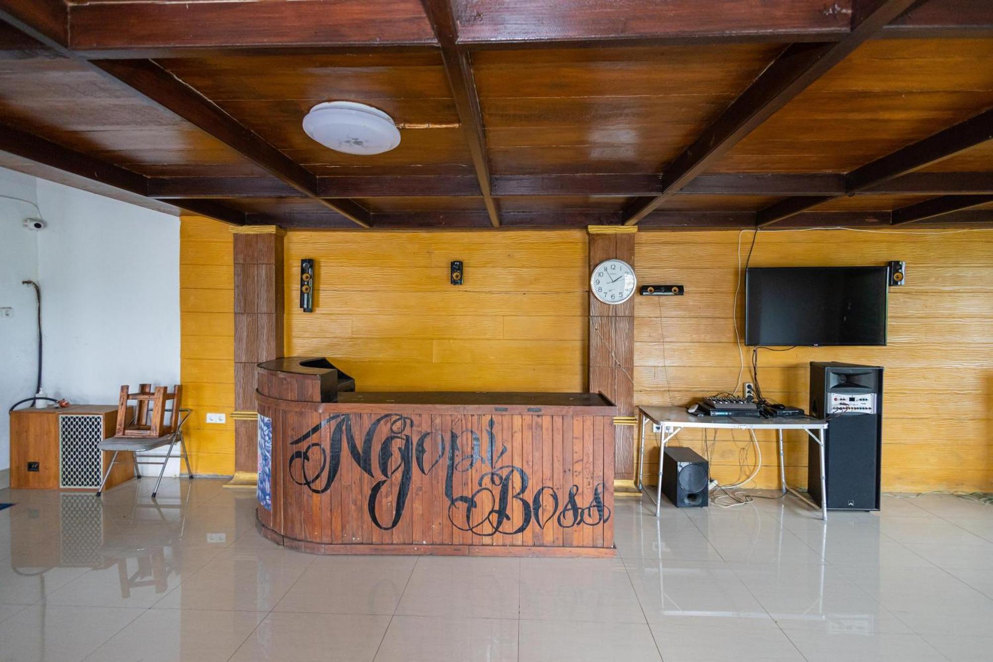 Wisma Djokorio Syariah Malang Exterior foto